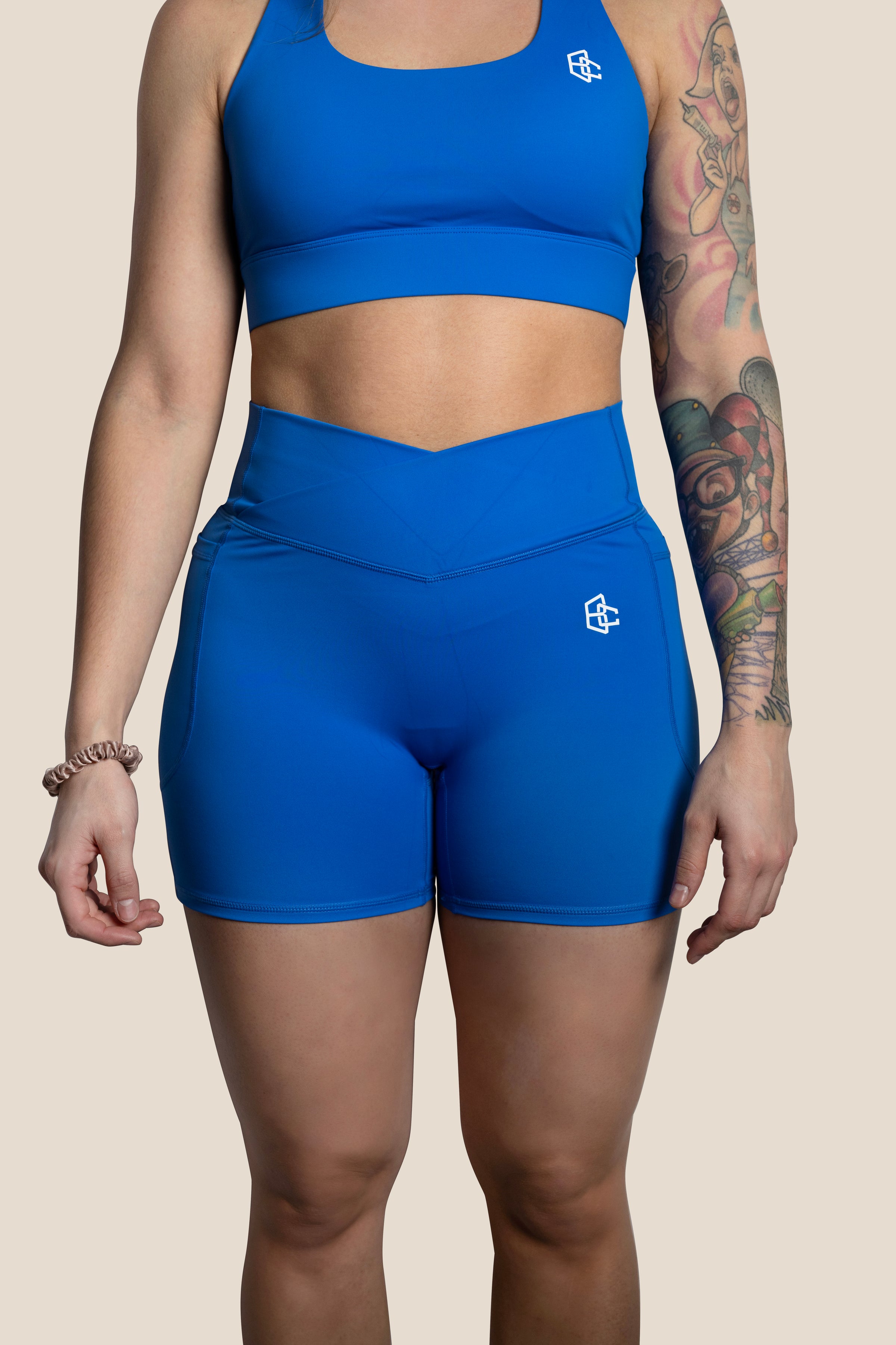 Leggin_Corto_V-Shape_Bolsillo_AZUL_4