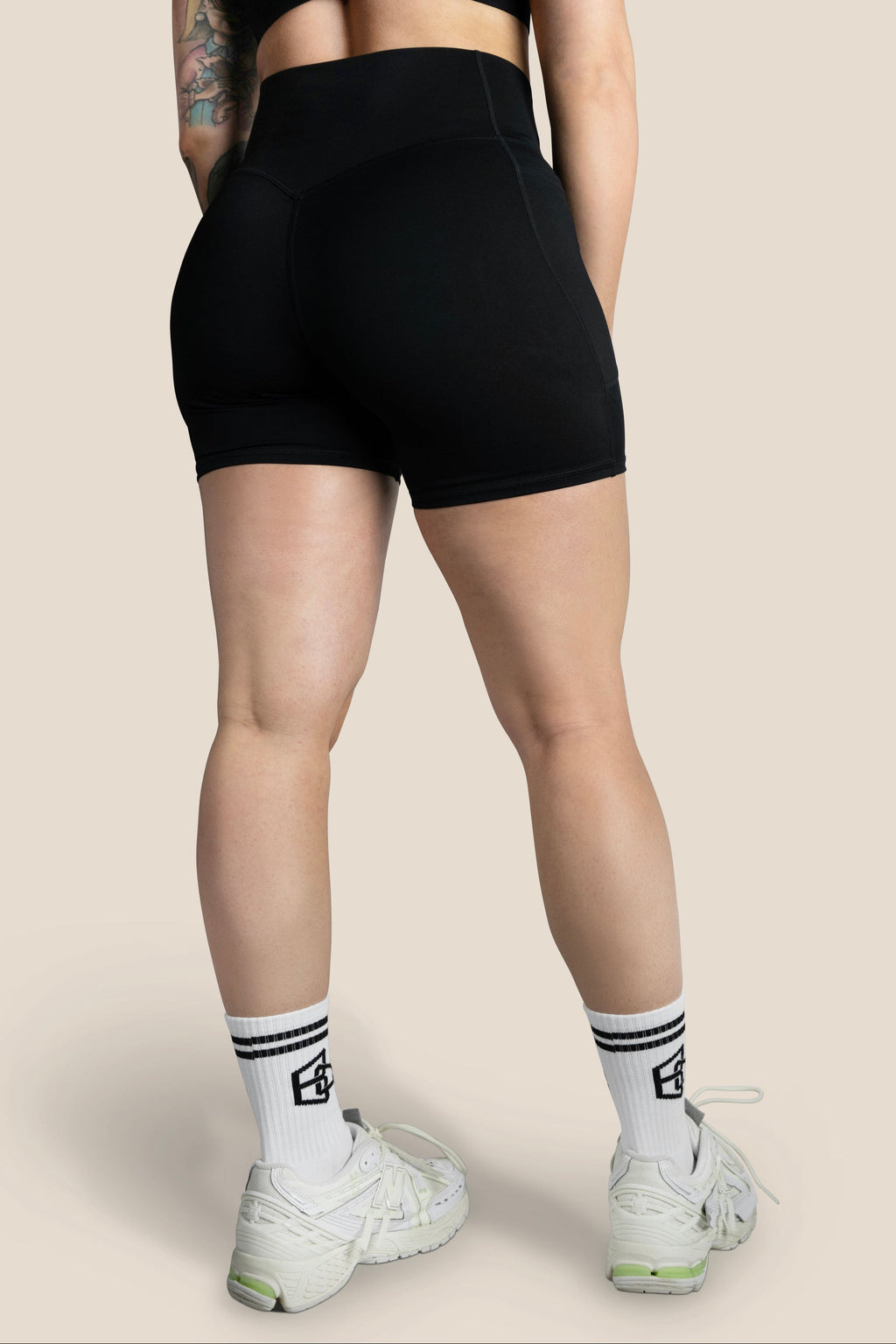 Leggin Corto V-Shape Bolsillo NEGRO
